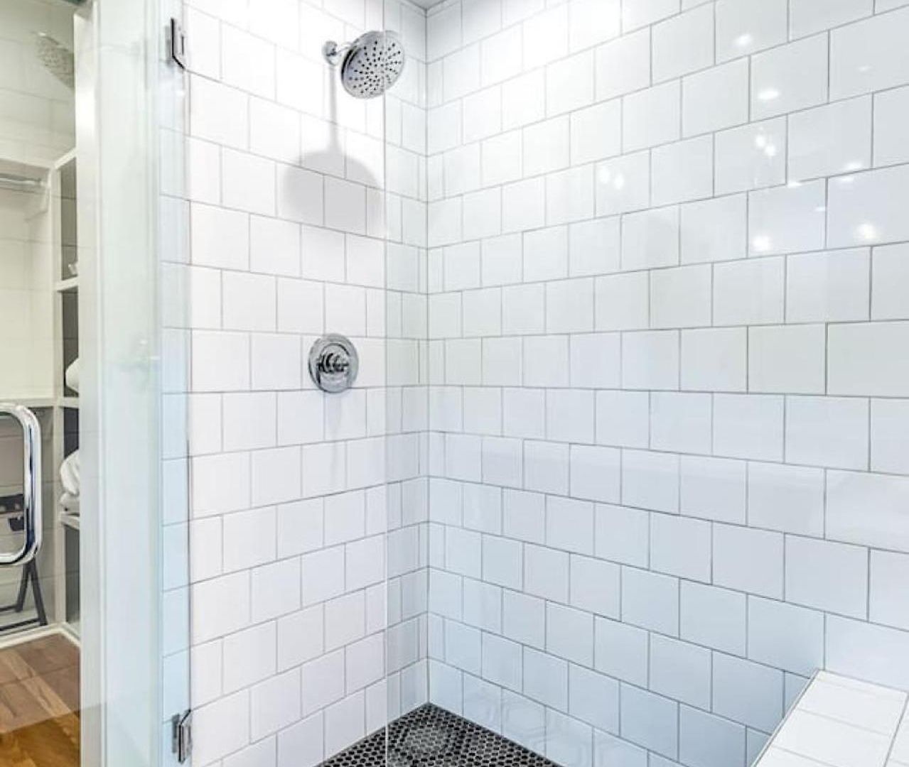 Holiday home 4br/5ba Rooftop Bar | Sleeps 12 | 1 Mi To Nissan Nashville