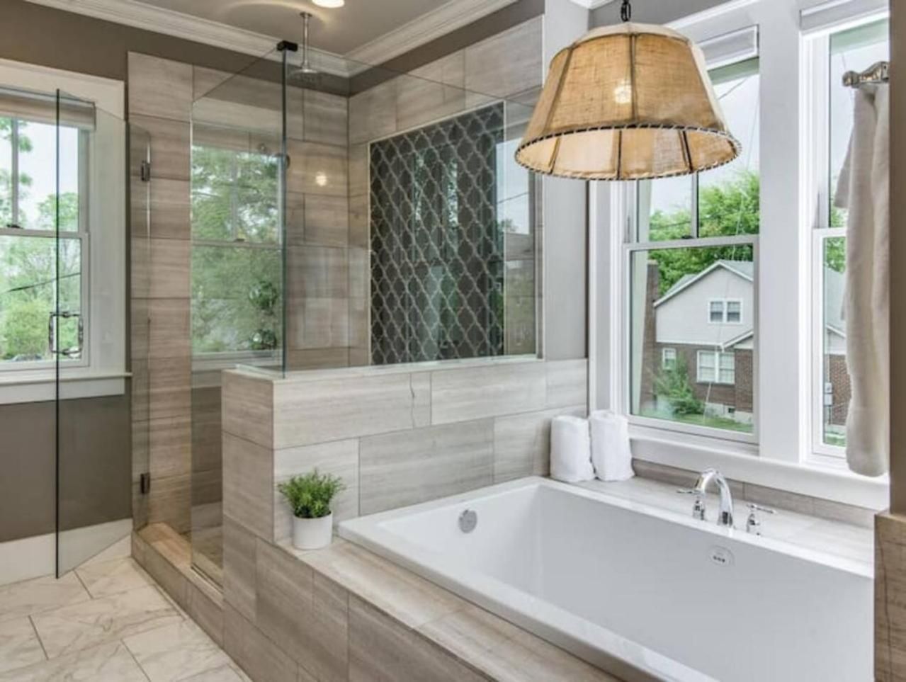 Large Grand East Nash 4br Hot Tub *