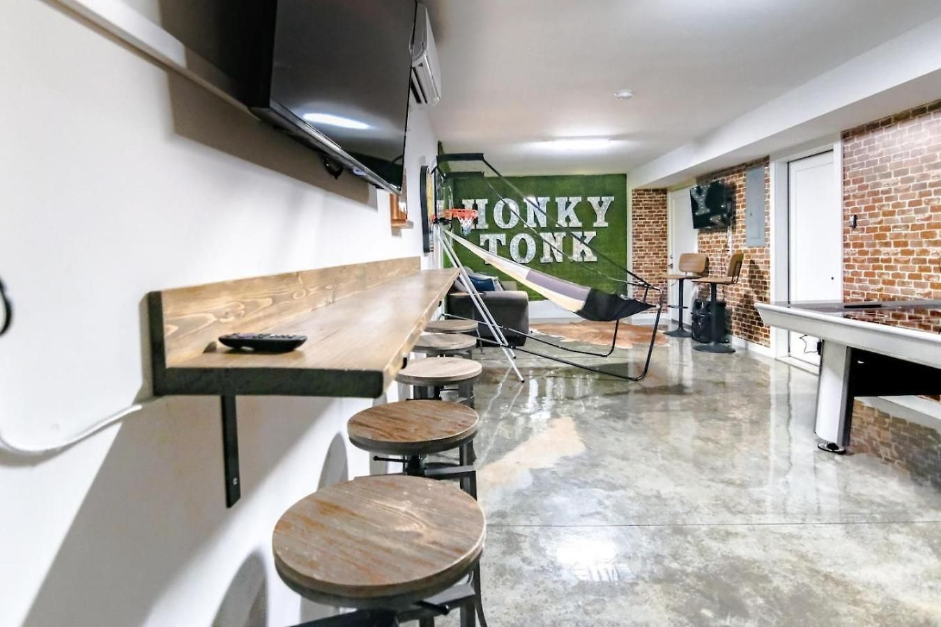 Honky Tonk Game With Rooftop Deck * Nashville