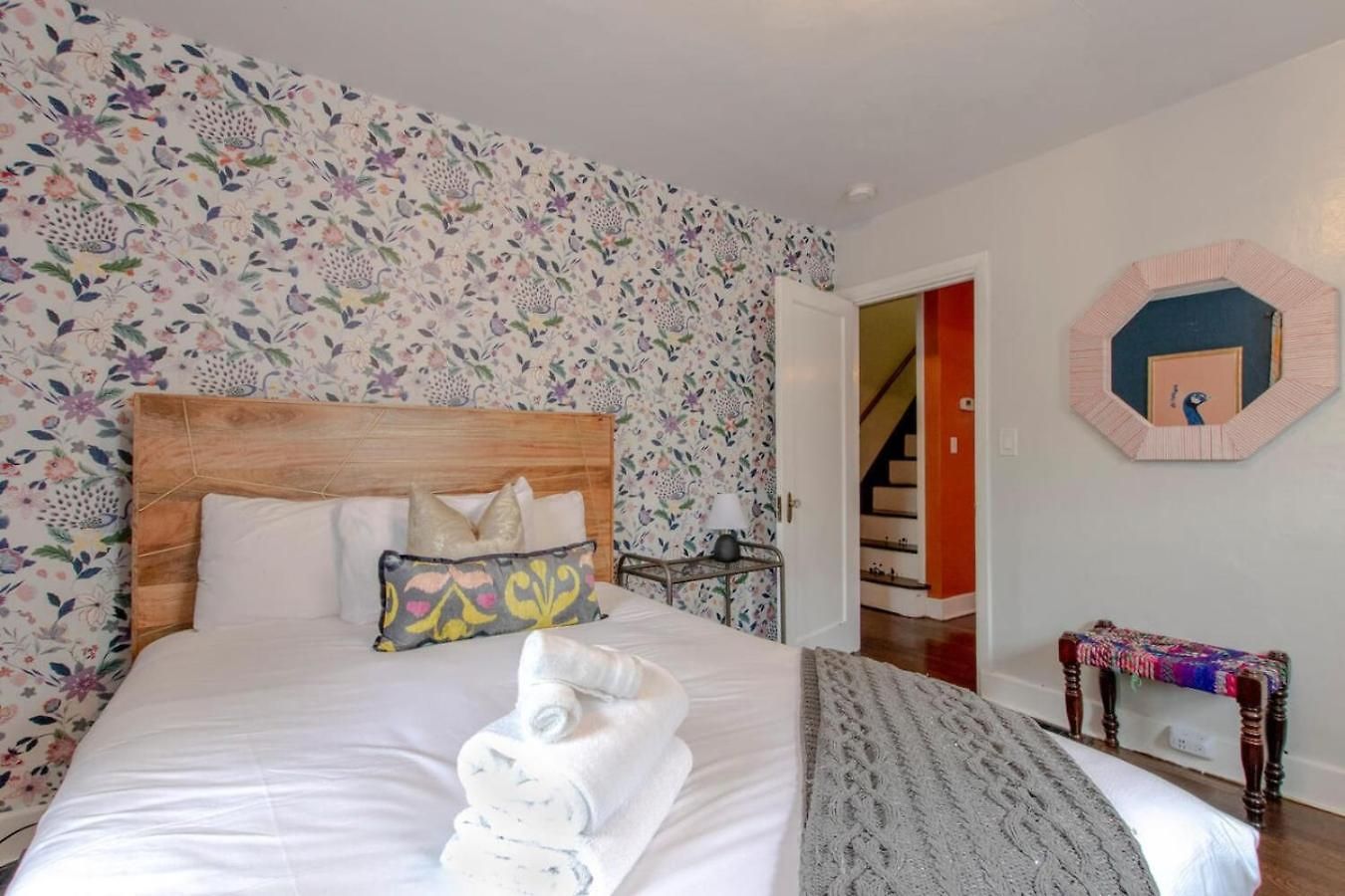 Unique And Stylish East 3 Bedroom 2.5 Bath Holiday home