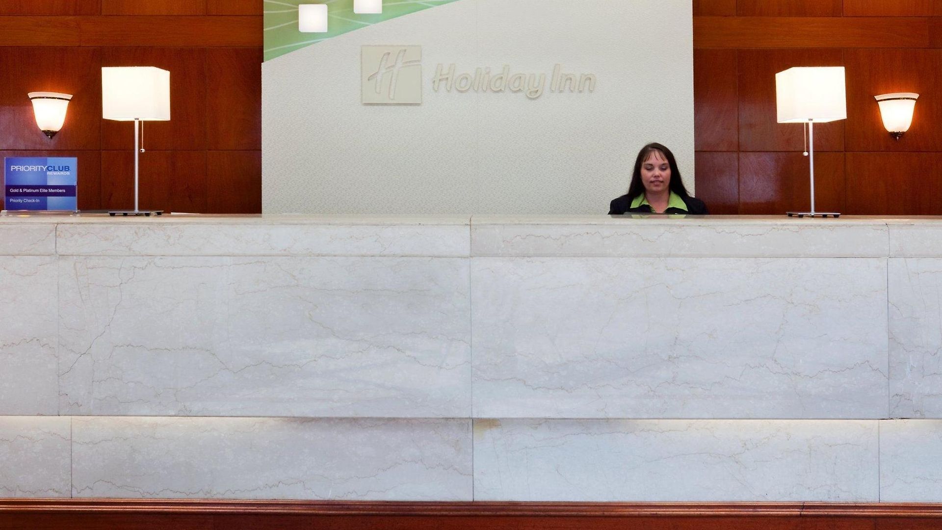 Hotel Airport Marriott 4*
