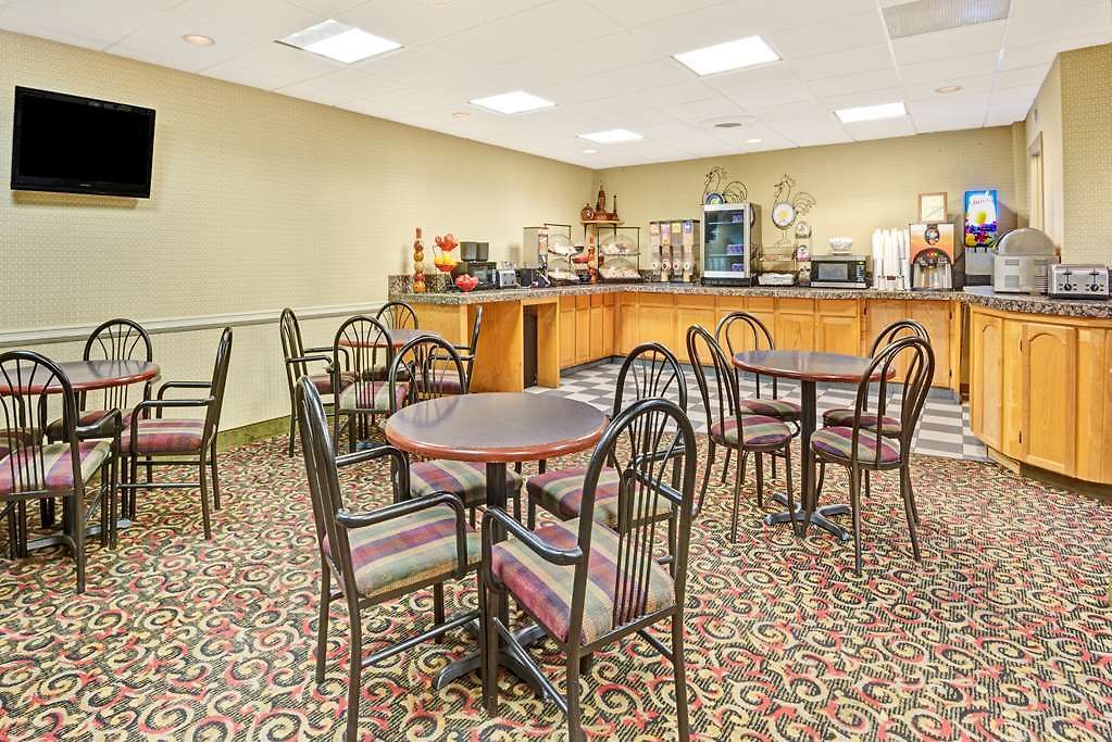 Comfort & Downtown - Stadium Hotel 4*