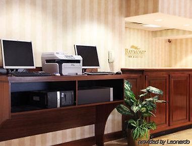 Baymont By Wyndham Airport Hotel 2*