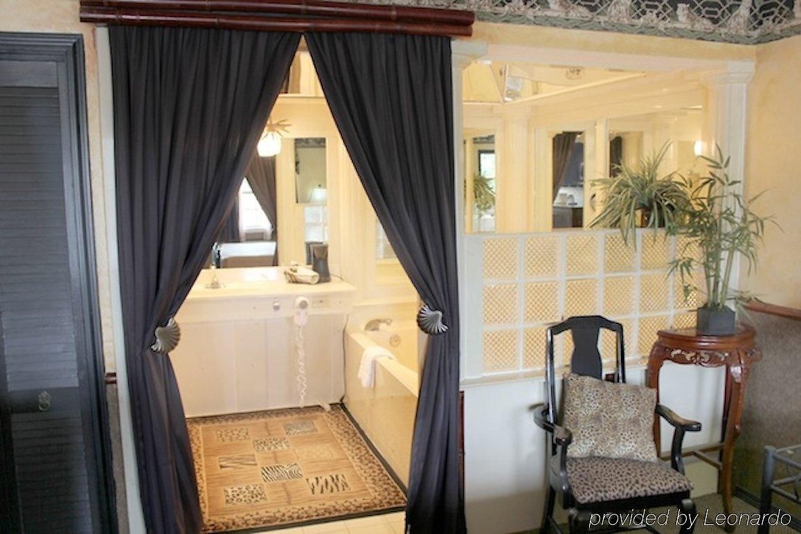 Rodeway & Hotel 3*