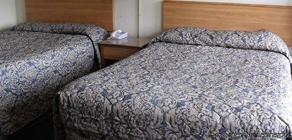 Drake Hotel 2*