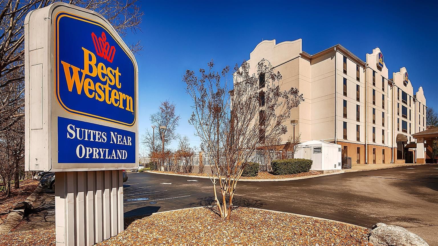 Western Near Opryland