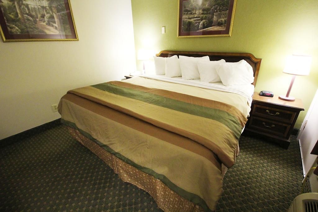Hotel Rodeway & Nashville