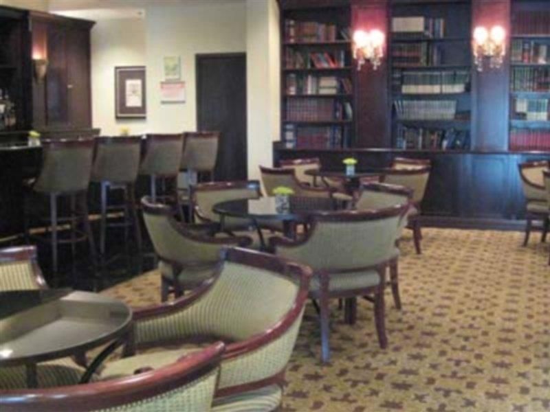 Radisson Airport