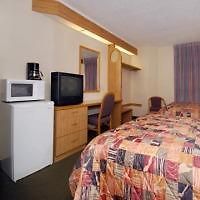 Sleep North - Downtown Area 4* Nashville