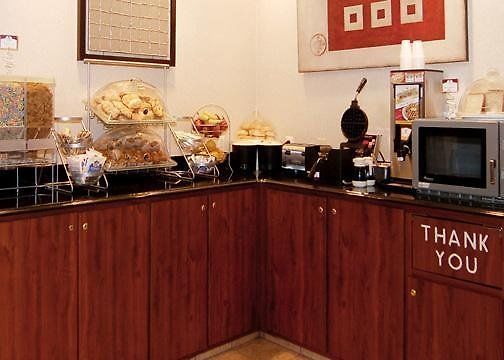 Comfort Airport - Bna Hotel
