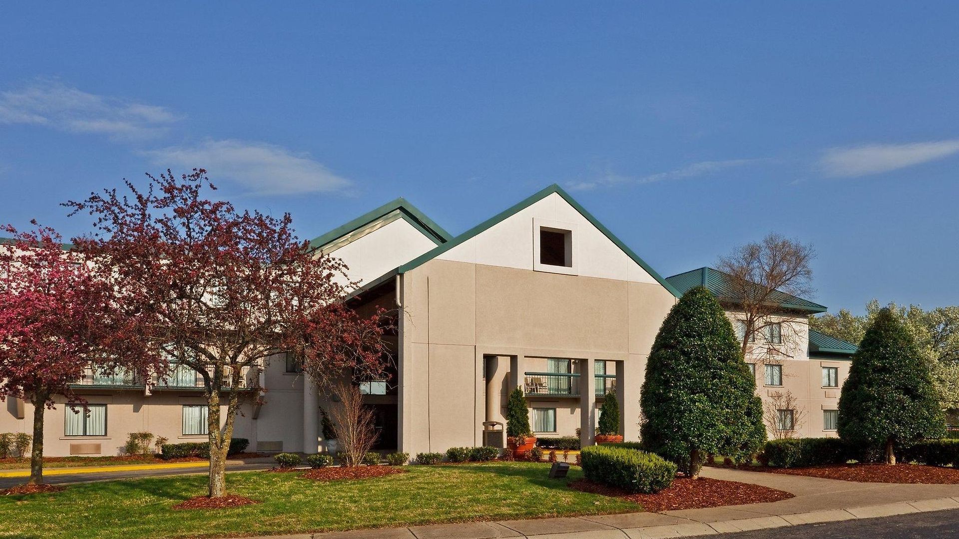 Express Airport By Ihg Nashville
