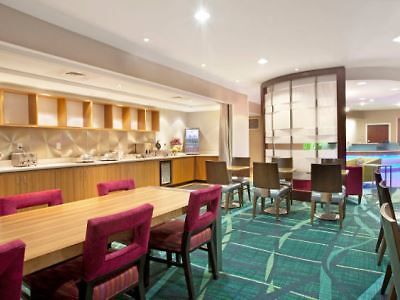 Hotel Springhill Metrocenter 3*