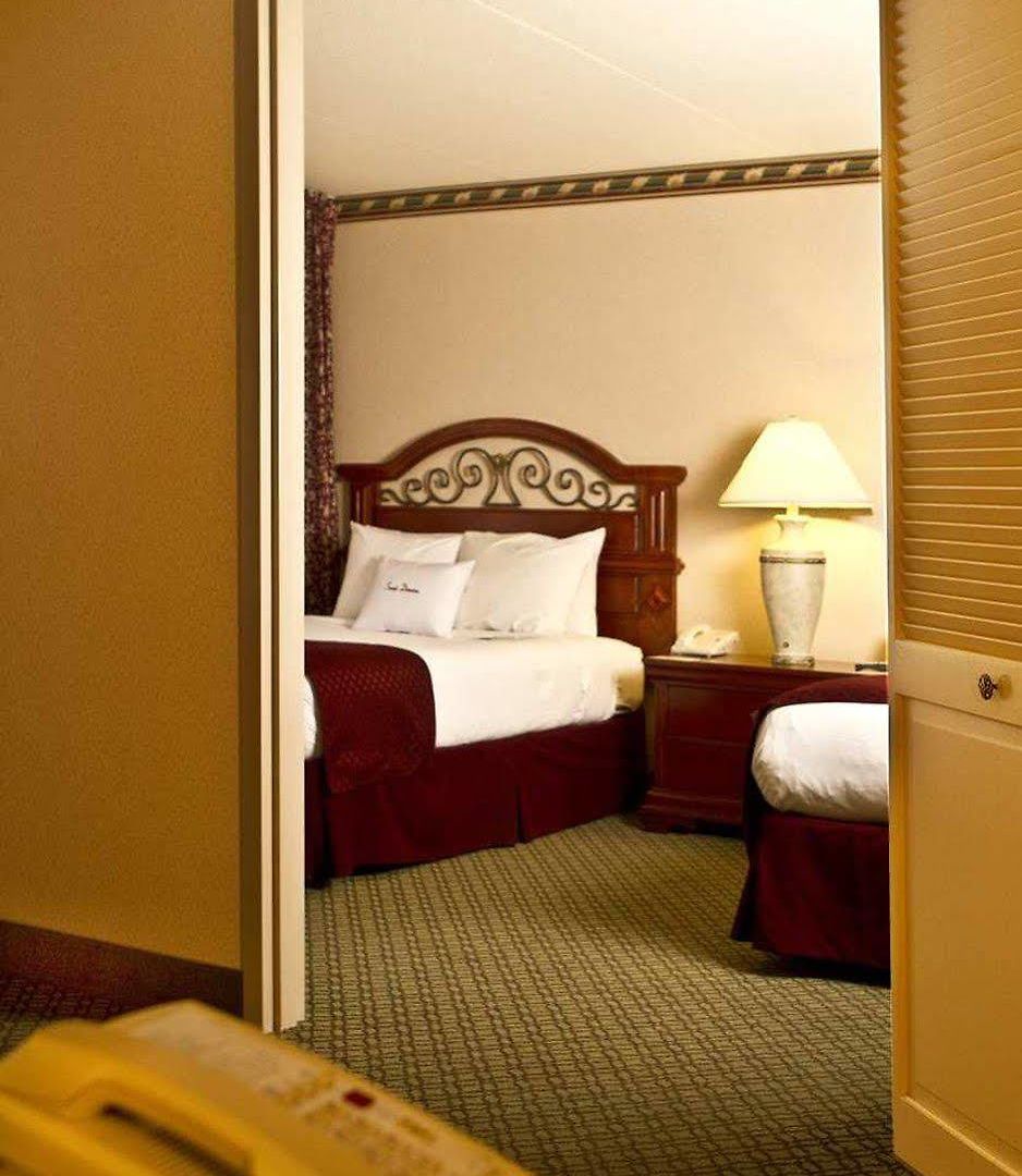 Doubletree By Hilton Airport 3*