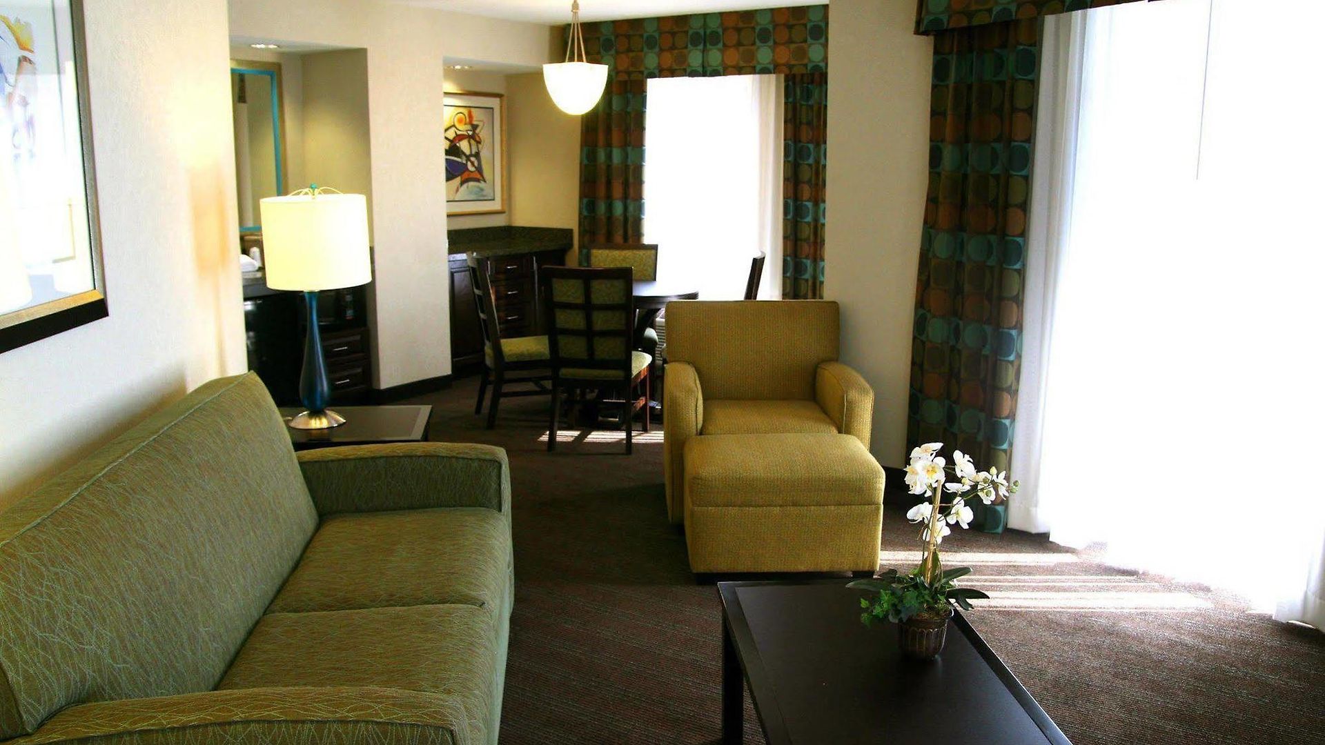 Hampton & Nashville-downtown Hotel 3*