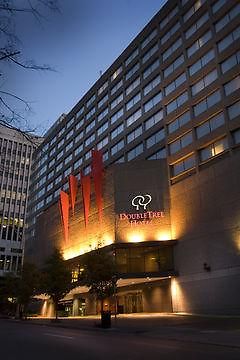 Hotel Doubletree By Hilton Airport Nashville