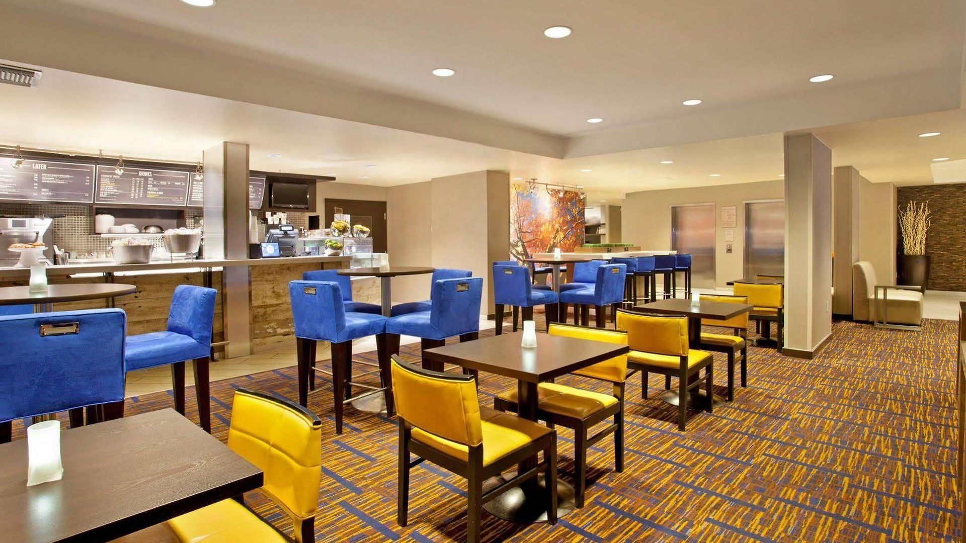 Hotel Courtyard By Marriott Vanderbilt West End 3*