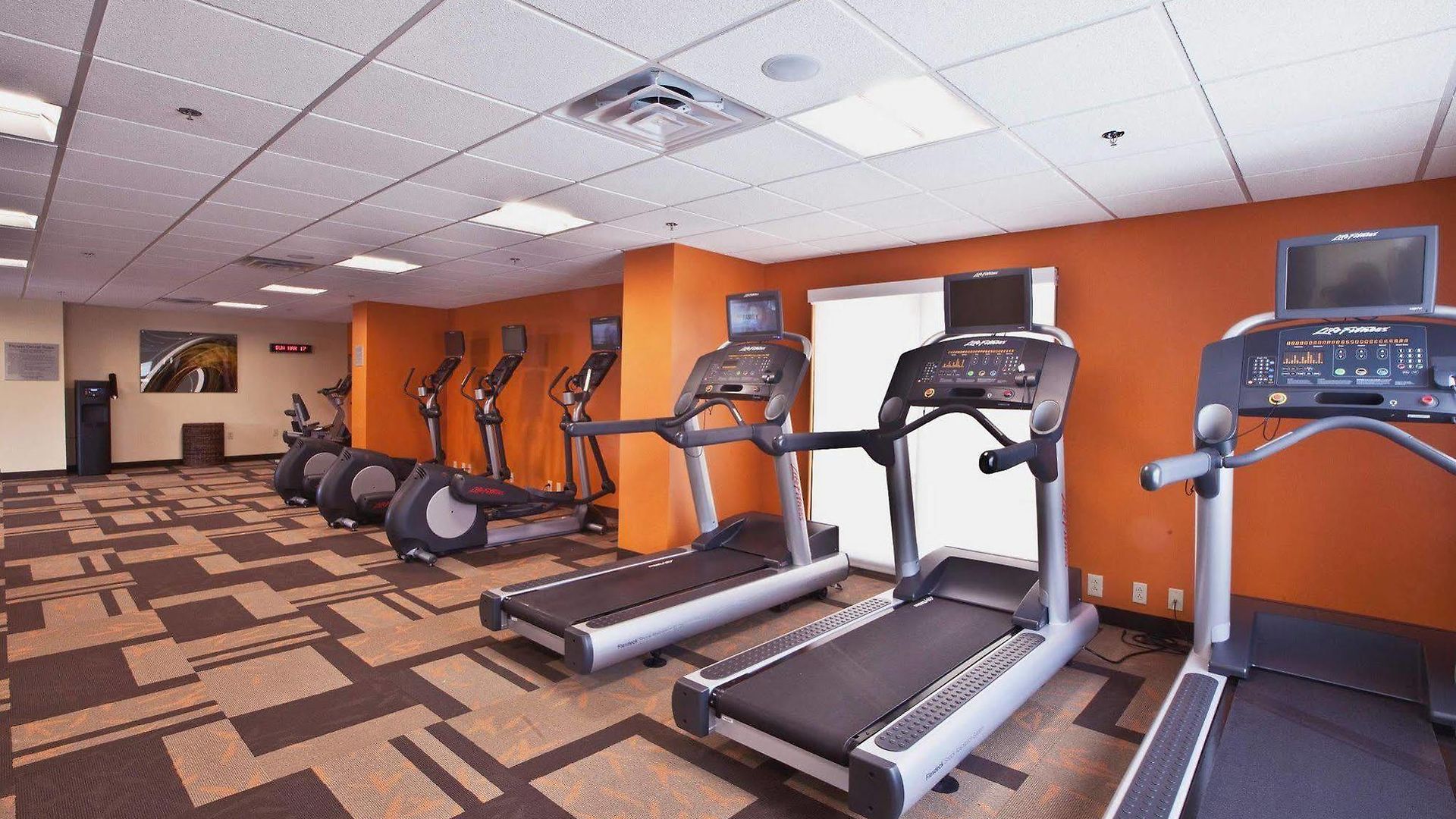 Courtyard By Marriott Vanderbilt West End