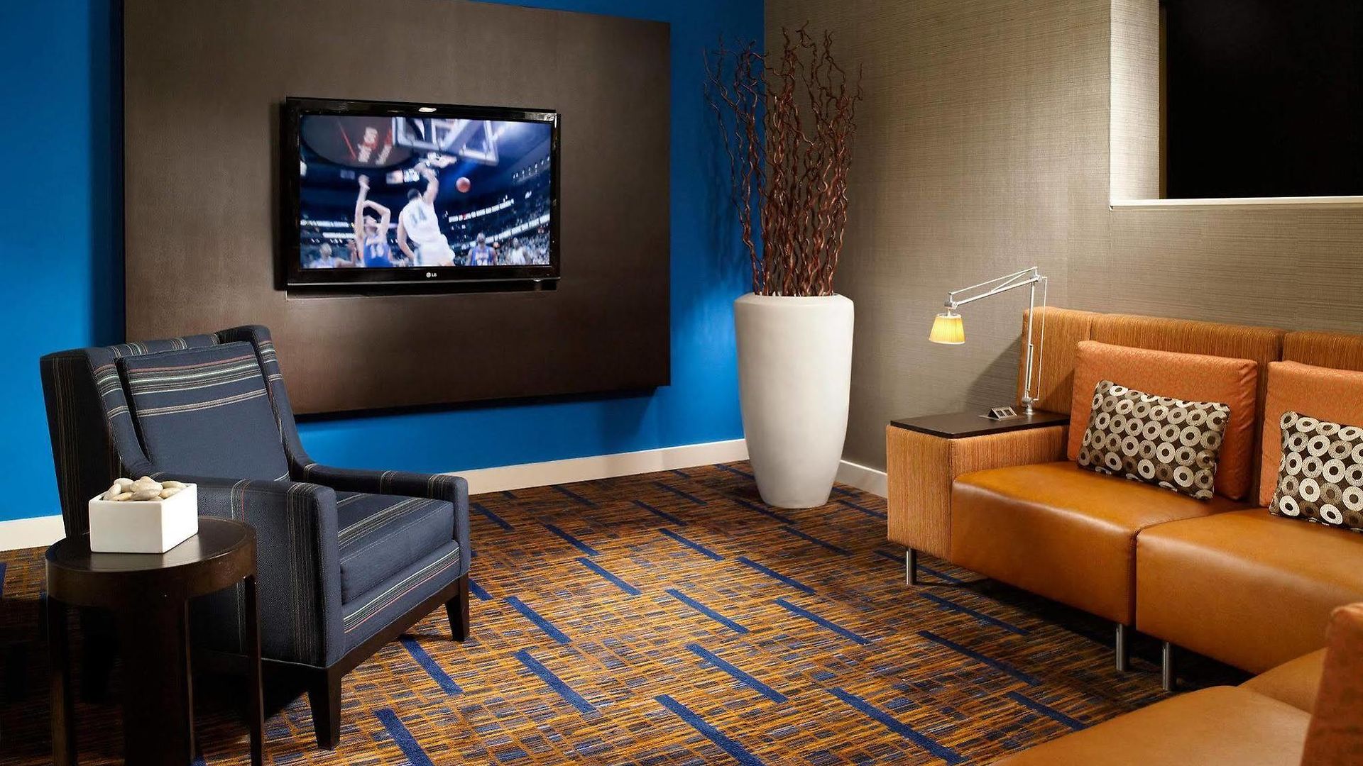 Courtyard By Marriott Airport 3*