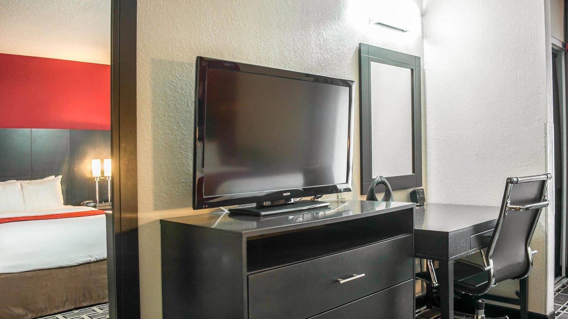 Comfort Airport - Bna Hotel 4*
