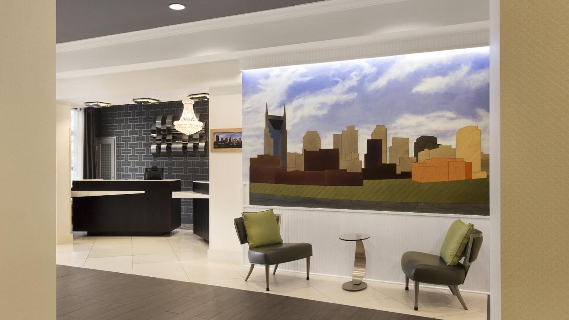Country & By Radisson Airport Tn Hotel 4*