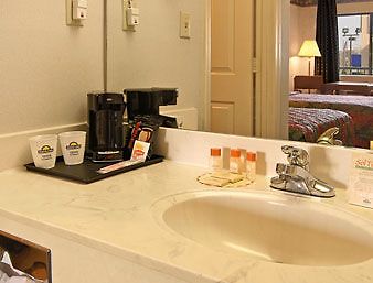 Days By Wyndham Airport East Hotel Nashville