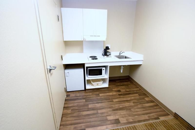 Hometowne By Red Roof - Airport/briley Pkwy Hotel Nashville