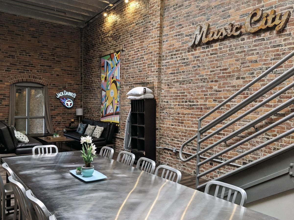Hostel Downtown - Adults Only