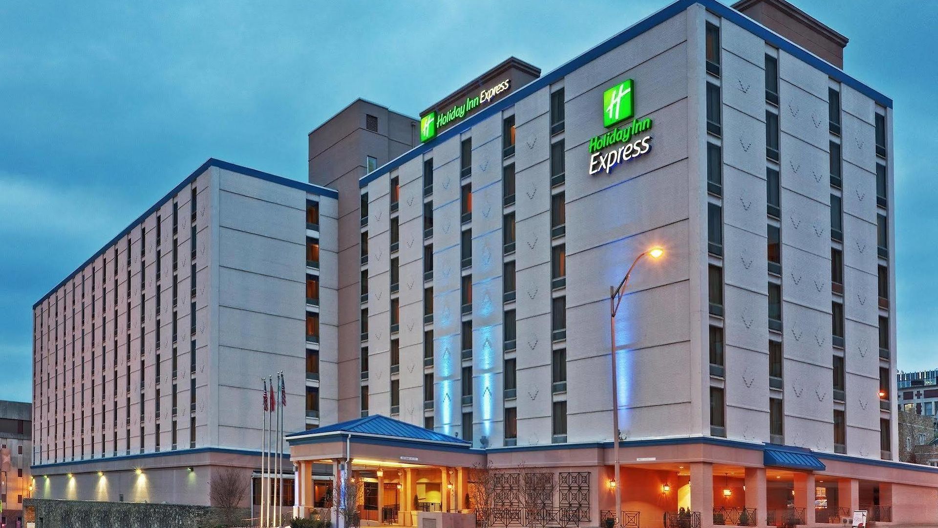 Hotel Express Nashville-downtown - Broadway By Ihg Nashville