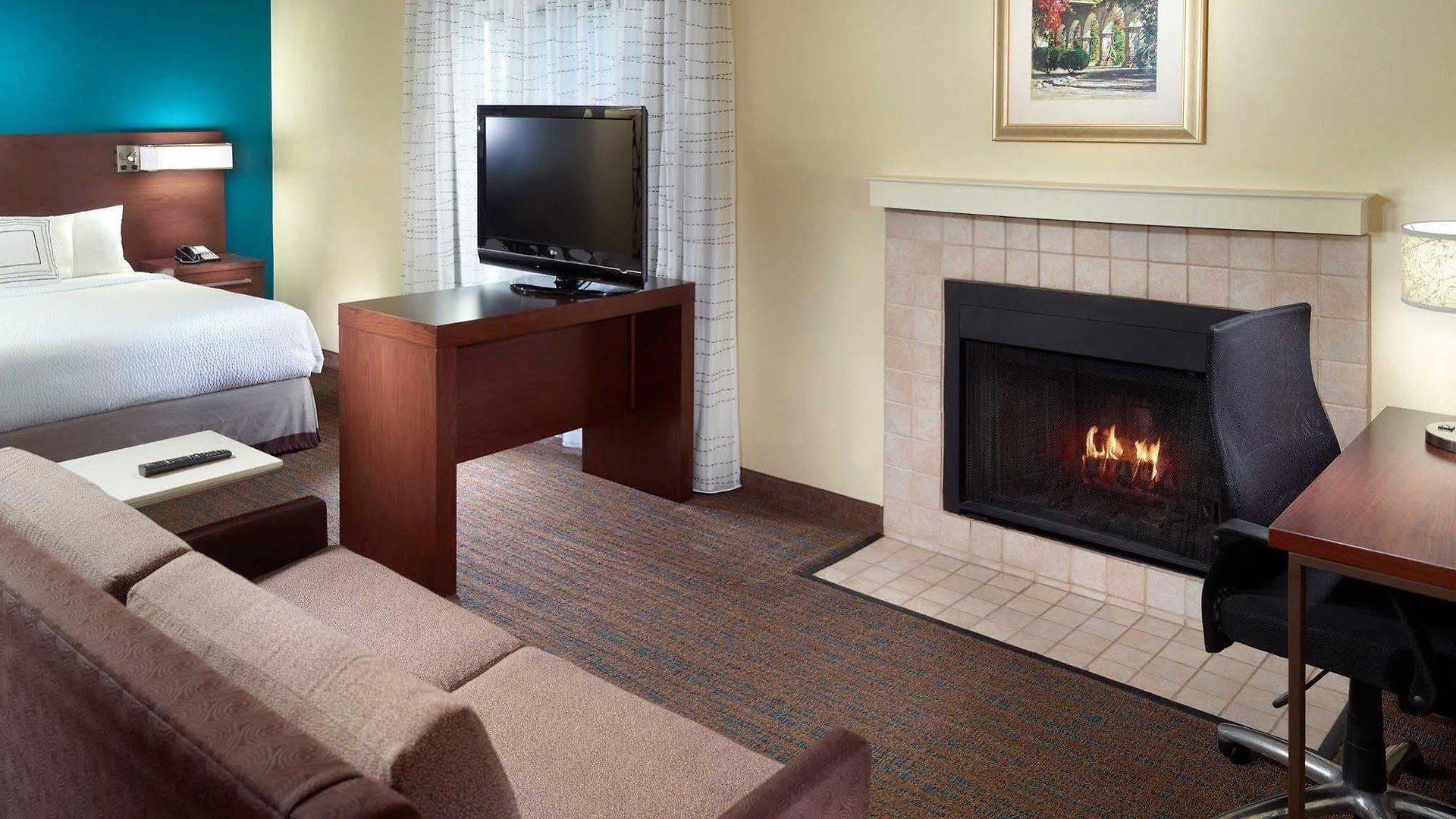 By Marriott Airport Hotel Nashville