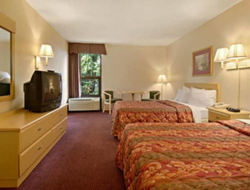 Comfort - Opryland Area Inn 4*