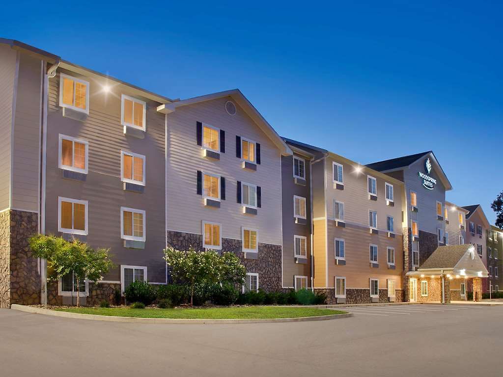 Hotel Woodspring Airport 4*