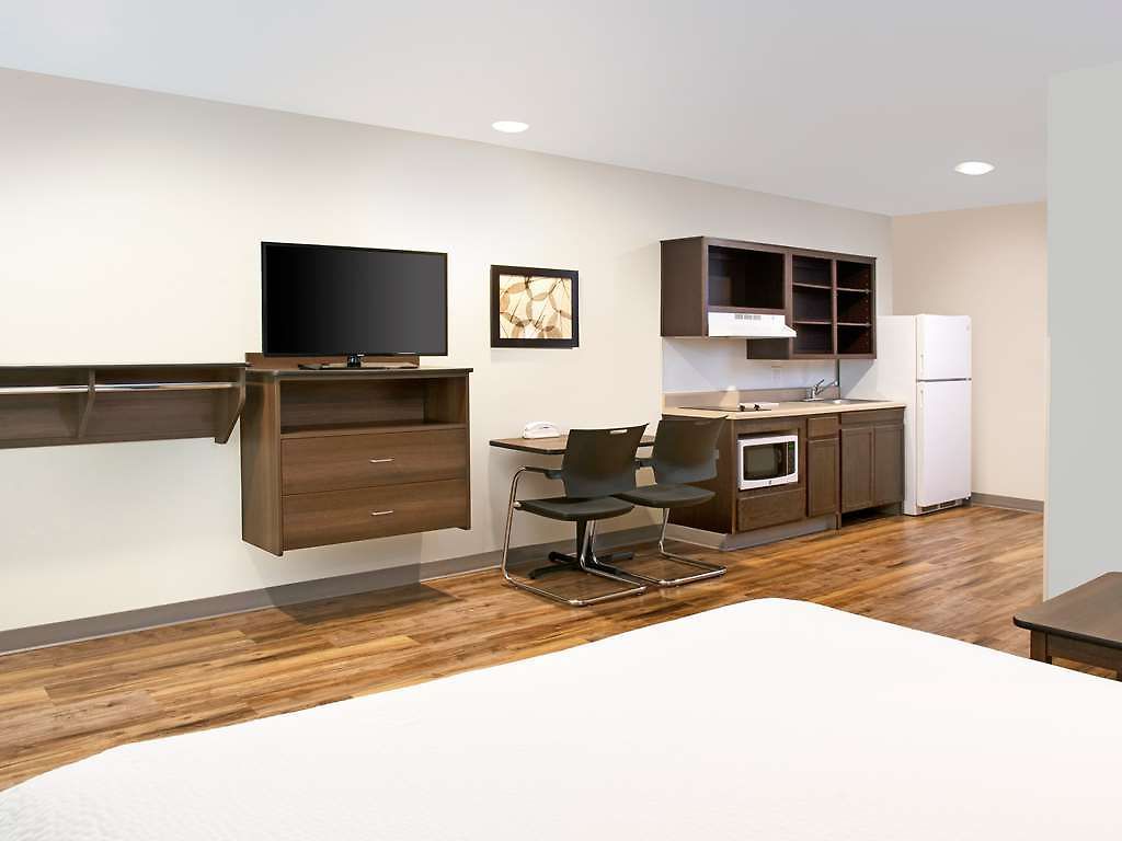 Woodspring Airport Hotel 4*