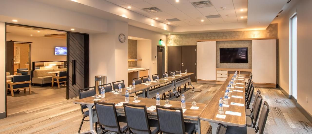 Hyatt House At Vanderbilt Hotel 3*