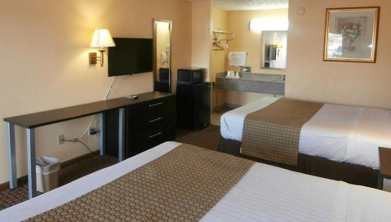 Econo North Motel 3*