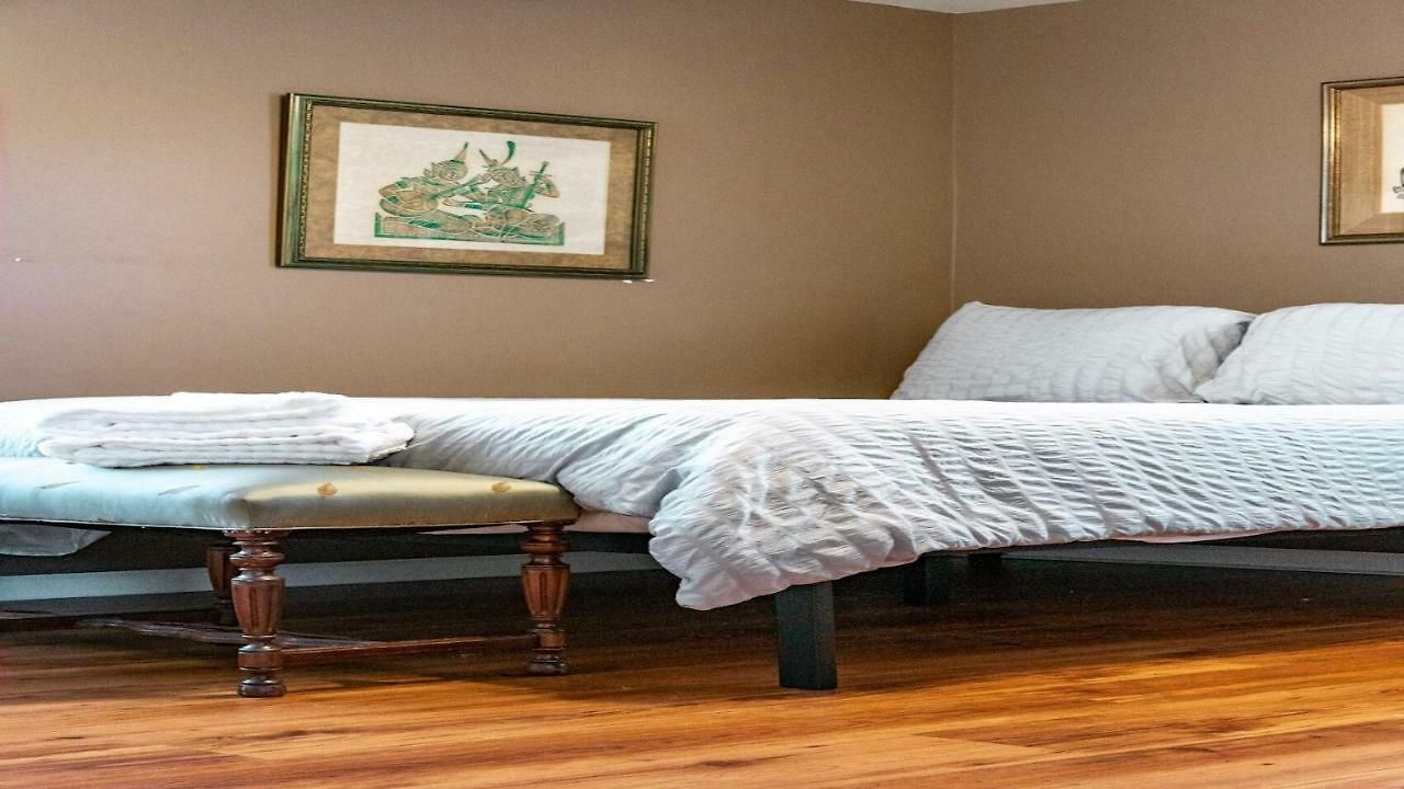 Living Like A Local! Guest house