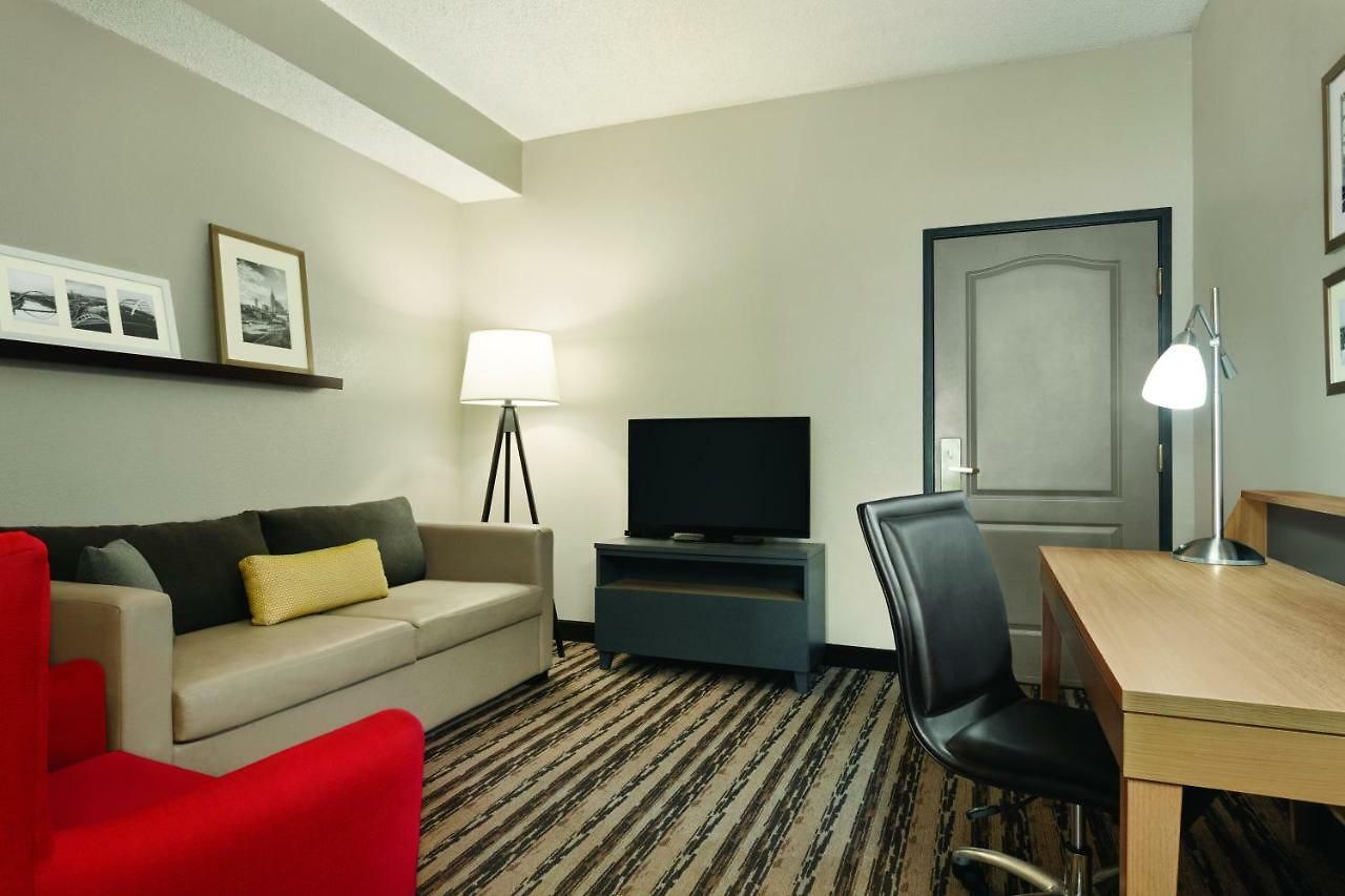Country & By Radisson, Airport East, Tn Nashville