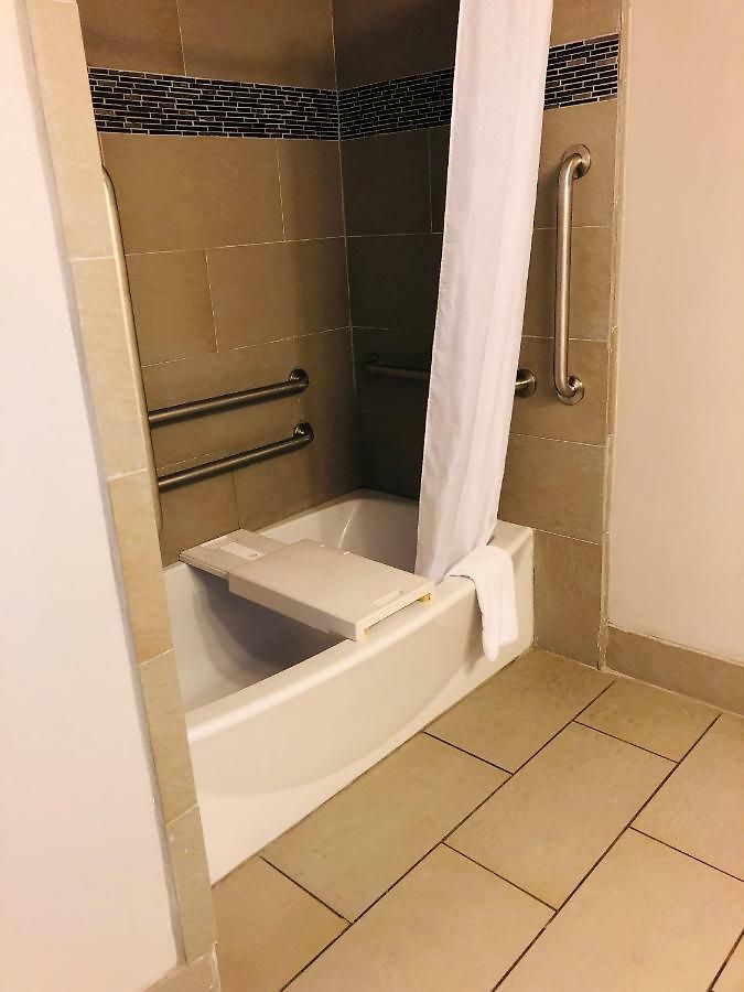 Country & By Radisson, Airport East, Tn 4* Nashville