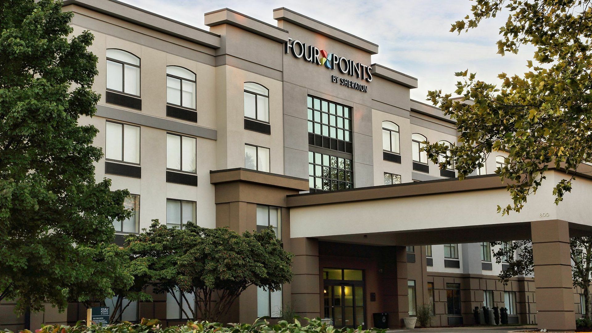 Hotel Four Points By Sheraton Airport