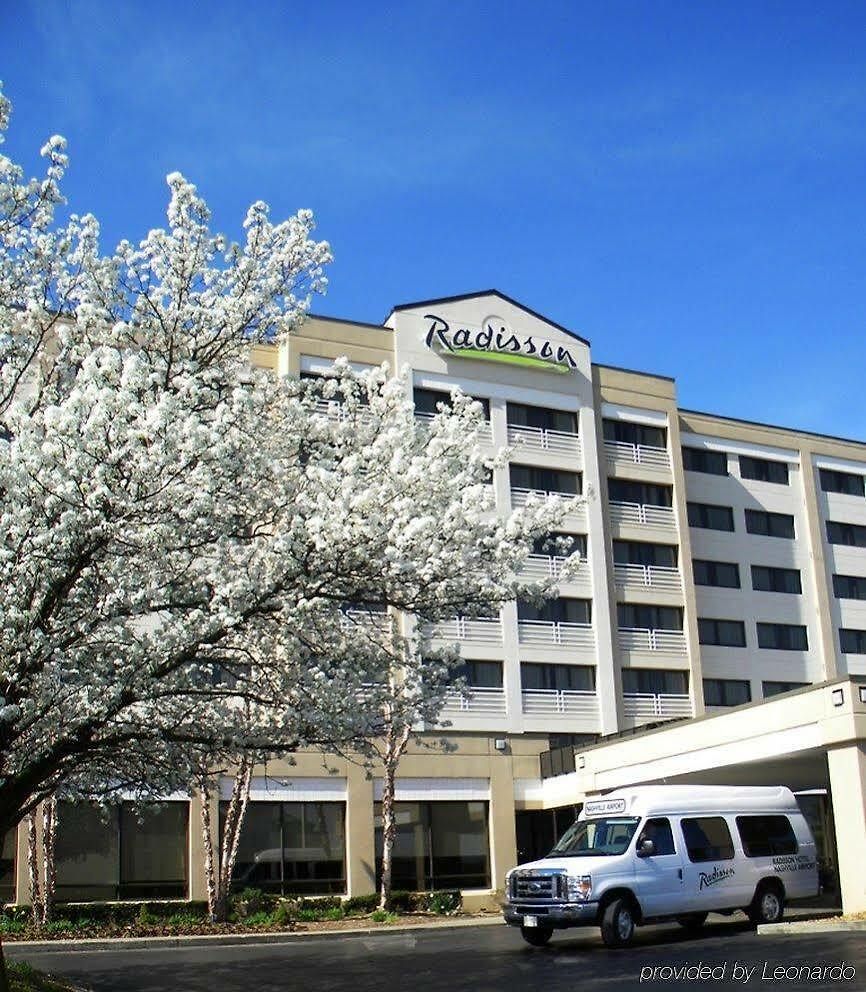 Hotel Radisson Airport 4*