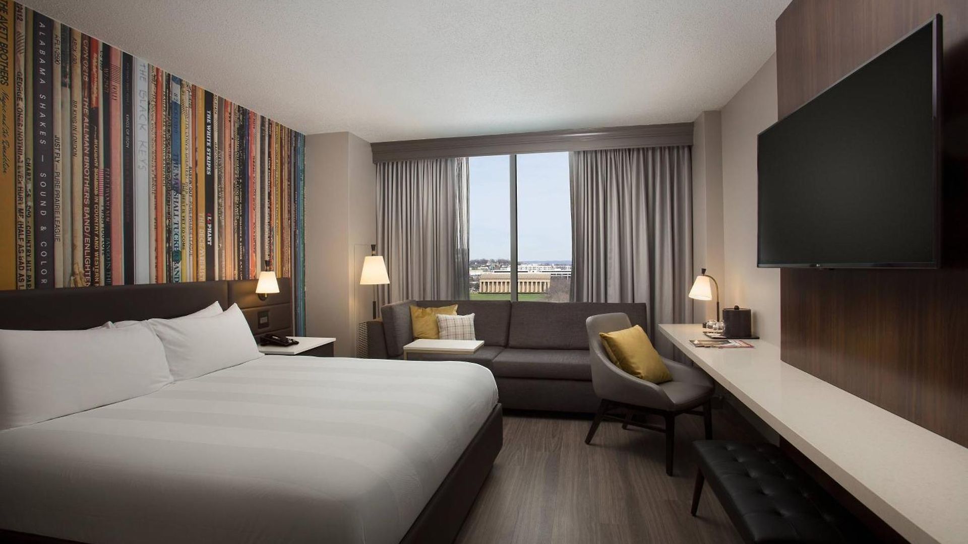 Marriott At Vanderbilt 4*