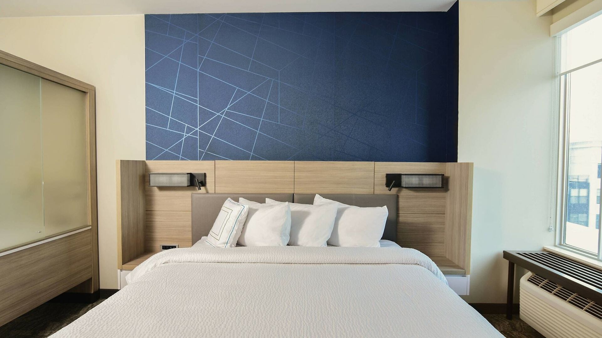 Hotel Springhill By Marriott Downtown/convention Center 3*
