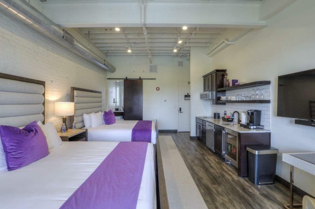 Hotel 154