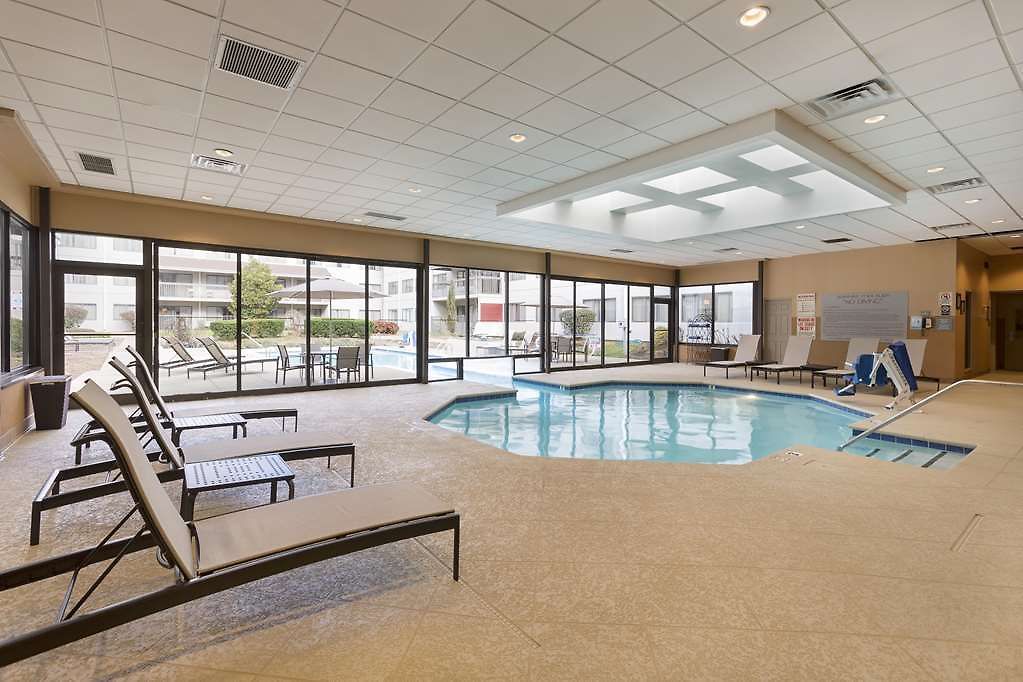 Hotel Doubletree By Hilton Airport Nashville