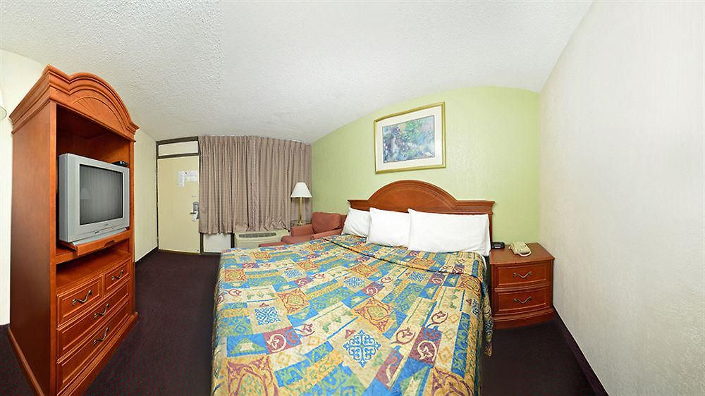 Hotel Americas Value Inn-nashville/airport South Nashville