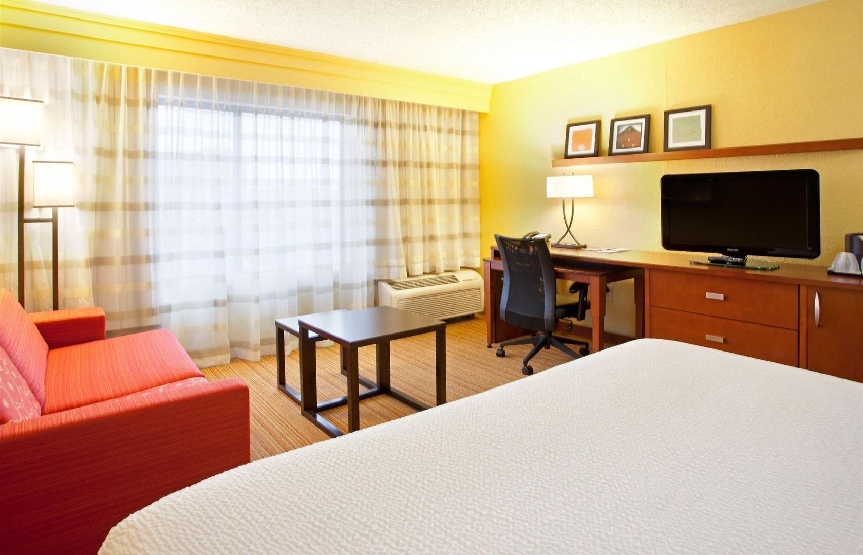 Courtyard By Marriott Vanderbilt West End 3*