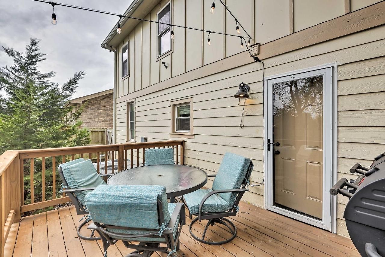 W/ Fire Pit & Yard, 3 Mi To Dwtn Holiday home Nashville