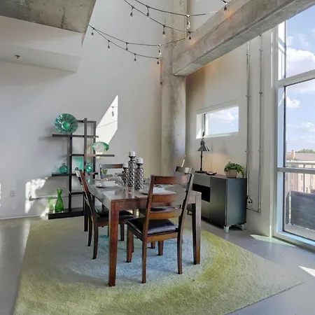 Spectacular Views In Contemporary Two Story