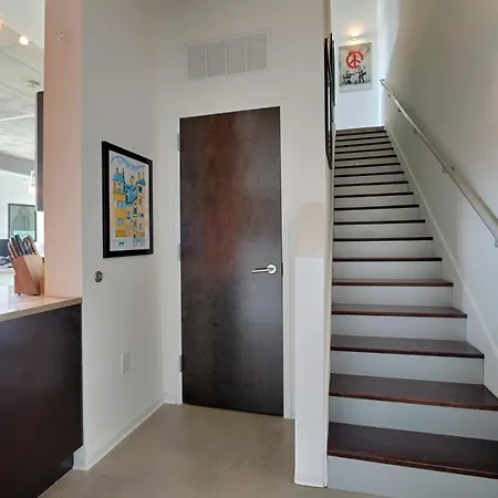 Spectacular Views In Contemporary Two Story