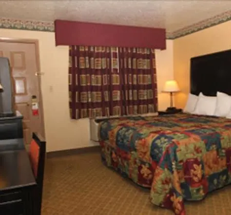 Red Lion & Airport Hotel