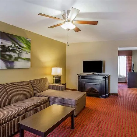Hotel Quality Airport Nashville